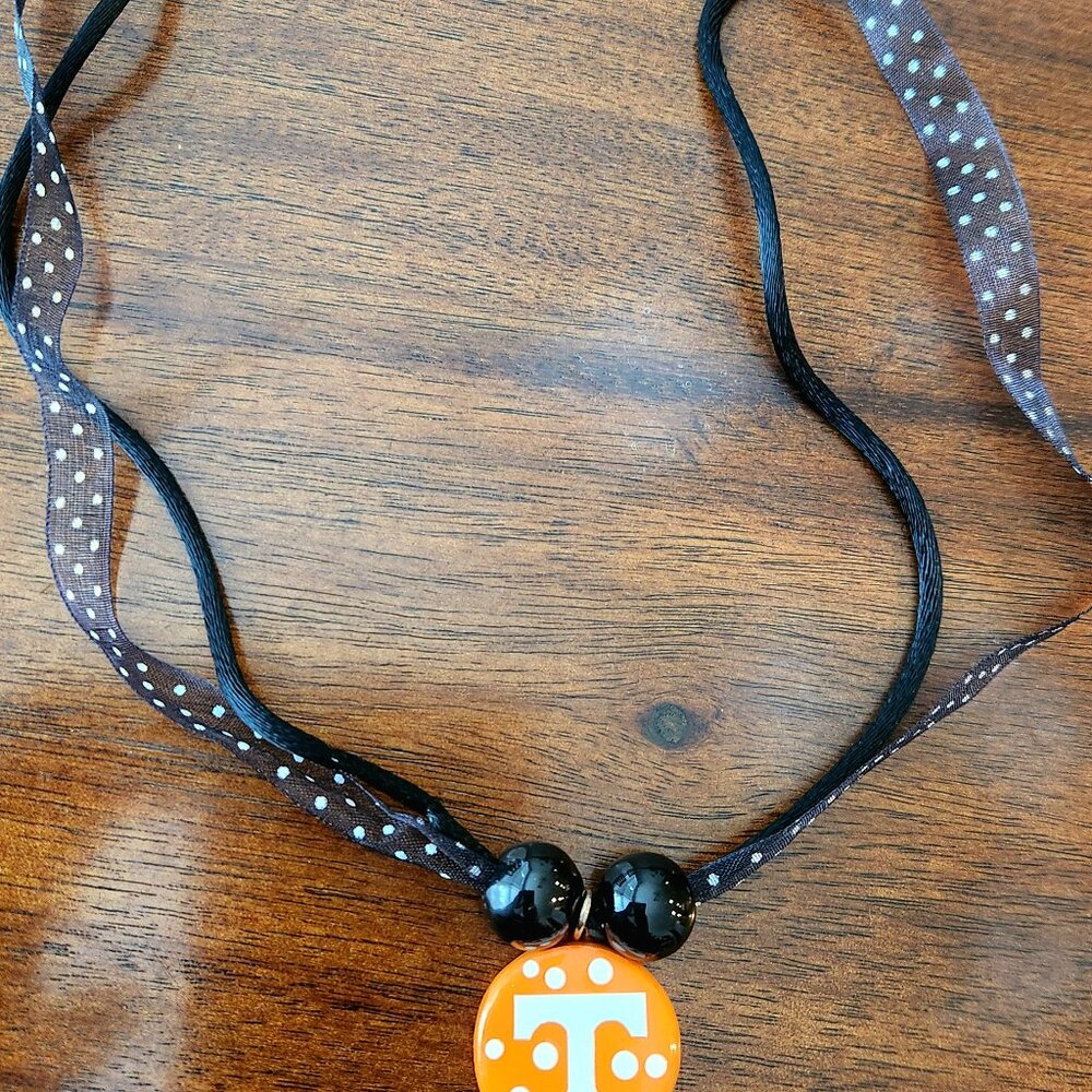 Tennessee Volunteers Handmade Ribbon Necklace NCAA